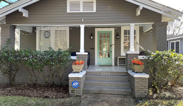 Miss Browns Mardi Gras Bungalow! in Mobile
