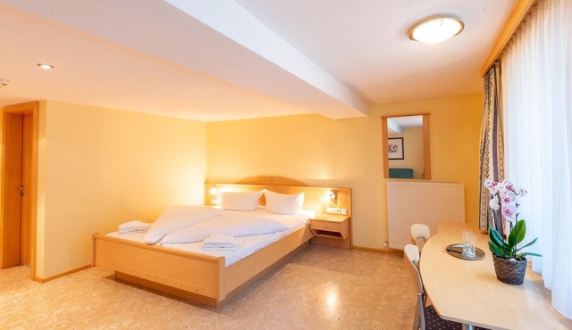 Mountain-view apartment with infrared sauna