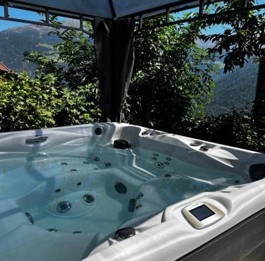 NATURLODGE Ladis - Nature Lodges with Mountain Views