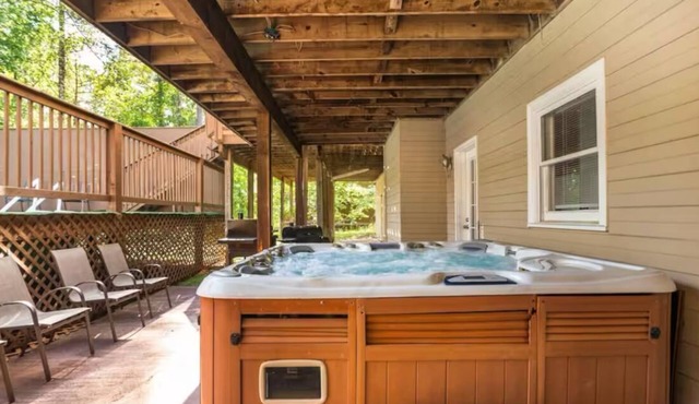 New Listing! Spacious 7BR 4BA Single Family Home W/Pool Hot Tub & Game Room in Lithonia