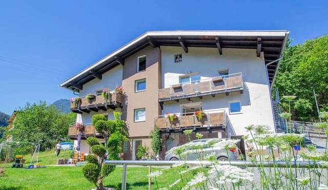 Nice apartment for 4 guests with WIFI, TV and balcony