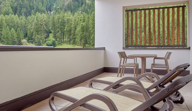 Nice apartment for 8 people with WIFI, TV, terrace and pets allowed