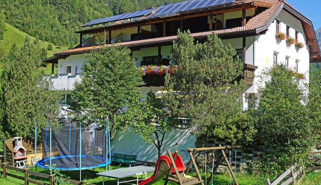Nice apartment for 4 guests with WIFI, TV, balcony and pets allowed