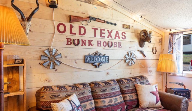 Old Texas Bunkhouse in Wills Point