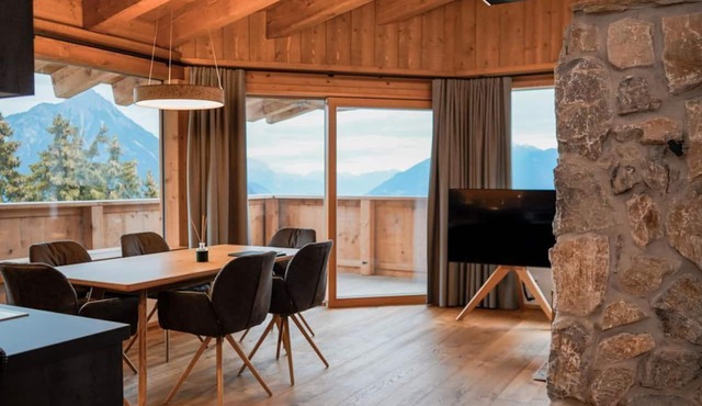 Penthouse | Non-refundable - Puitalm by Peak Stay