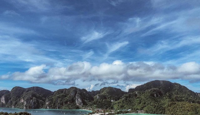 Phi Phi Nice Beach Resort in Ko Phi Phi