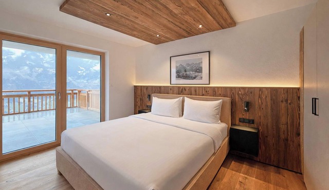 PUREALPS – Terrace & Panoramic mountain view
