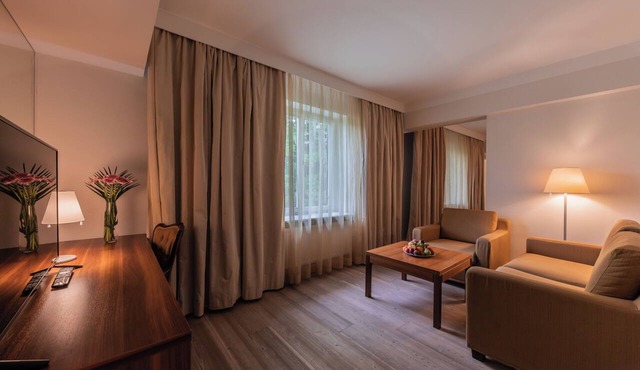 Pytloun Schlosshotel Weikersdorf in Baden