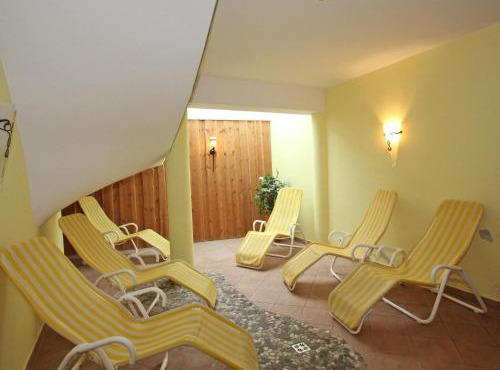 Quaint Apartment in L ngenfeld with Sauna