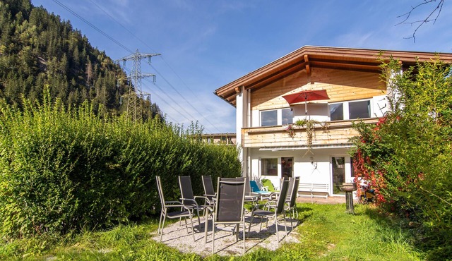 Quietly located home with lots of privacy