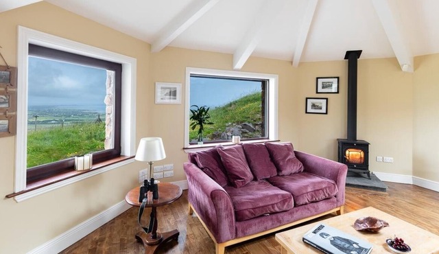 Railway Cottage 2 bedroom house VRBO in Dingle