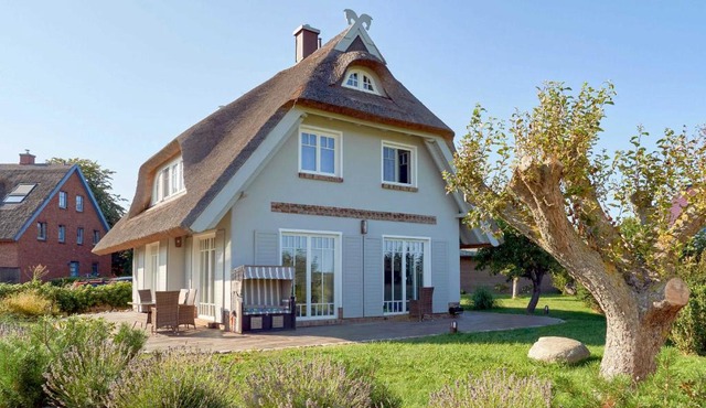 Reethus Reddevitz mit Kamin, Sauna, Terrasse, Boddenblick in Alt Reddevitz