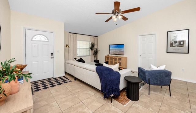 Safari Breeze - Gorgeous Home by Busch Gardens and Adventure Island in Tampa