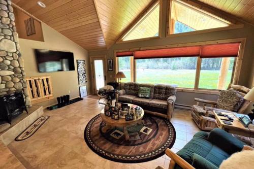 Scenic Solitude in South Fork