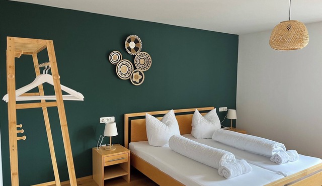 Schiller's Lakeside - Spacious living bliss with 3 bedrooms