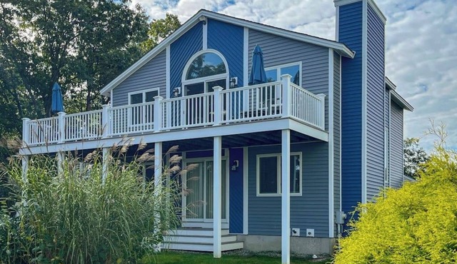 Serene Coastal Retreat with Breathtaking Ocean Views and Fire pit in Biddeford
