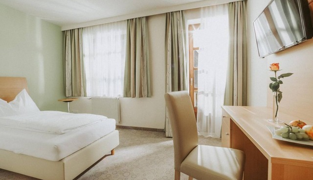 Single room "MITZI" HP - My Hotel Fast