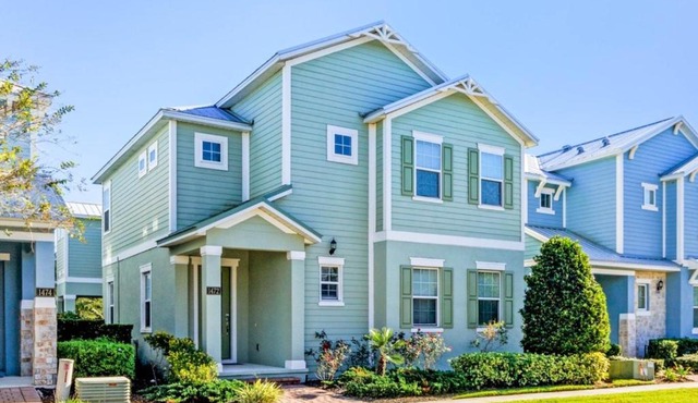 Spacious 5 Bedrrom 5 Bath Home- Private Pool, Full Kitchen, Free Wifi villa in Orlando