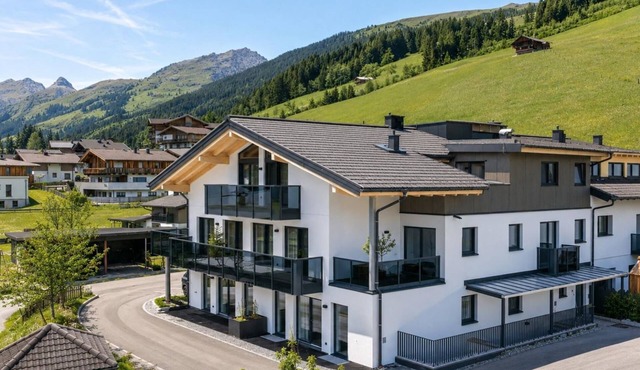 Spacious apartment with ski in ski out and sauna
