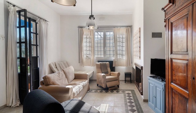 Studio Apartment 'Da Linda' with Mountain View and Wi-Fi in Cisano sul neva