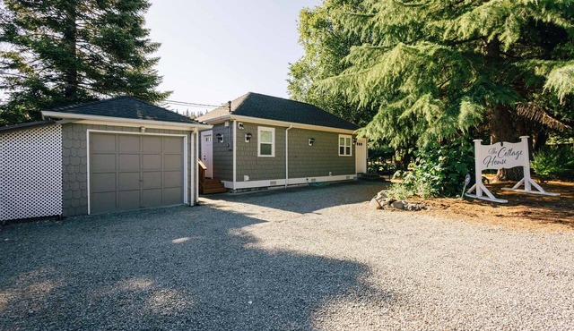 The Cottage House in Arlington