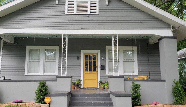 The Lafayette House Mobile Midtown Cottage in Mobile