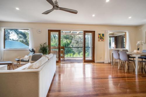 The Panoramic Tree View Home in Melbourne City in Melbourne