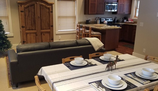 Trinity: Ski Access Great Guest House-Recently Upgraded! in Jackson