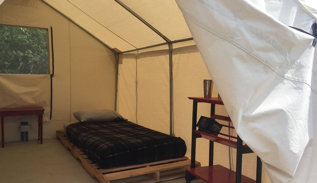 Unique Glamping tent with 2 twin beds in Sturgis South Dakota in Sturgis