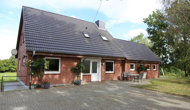 Vacation home Gottfried/holiday home Baltic Sea for up to 16 people in Rabenkirchen