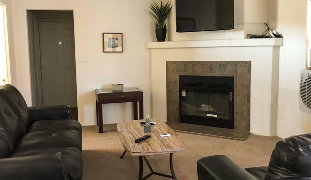 Vista Home - Quiet, Cozy, Spacious in Ticaboo
