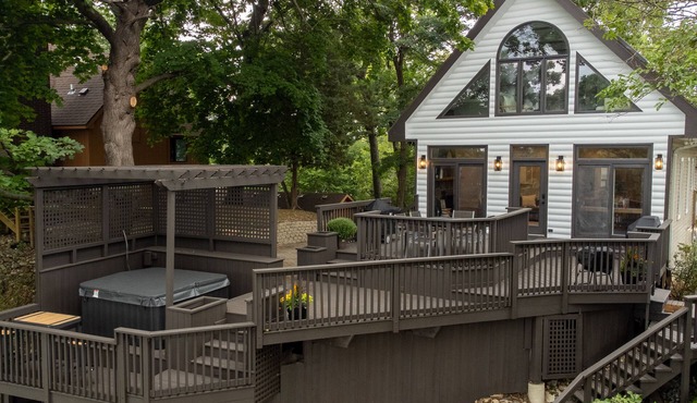 Waterfront Adventure & Relaxation: Kayaks, SUP, and Hot Tub on Site in Twin Lakes