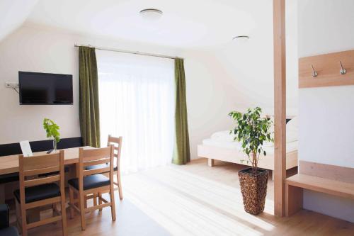 Weingut-Gästezimmer UHL in Ratsch an der Weinstraße