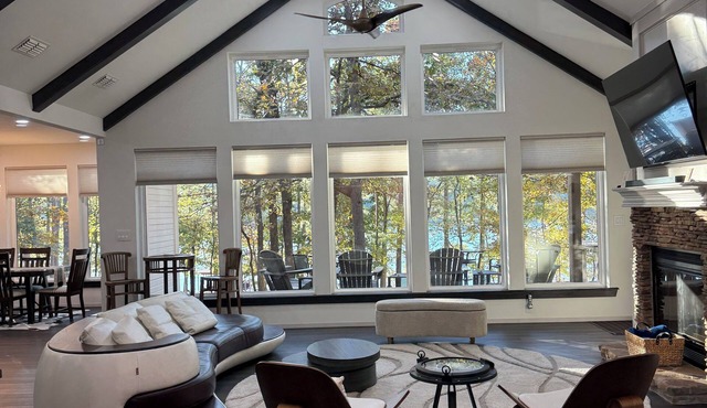 Welcoming 3-bedroom house with AC in Holly Lake Ranch in Holly Lake Ranch