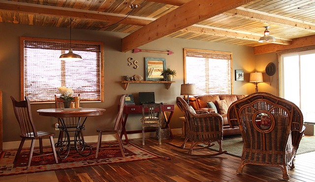 Work and Play Retreat - High Speed WiFi - 30 Day min. stay - Incredible Views in Heeney