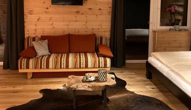 Zirben Appartement zwischen Berg und See