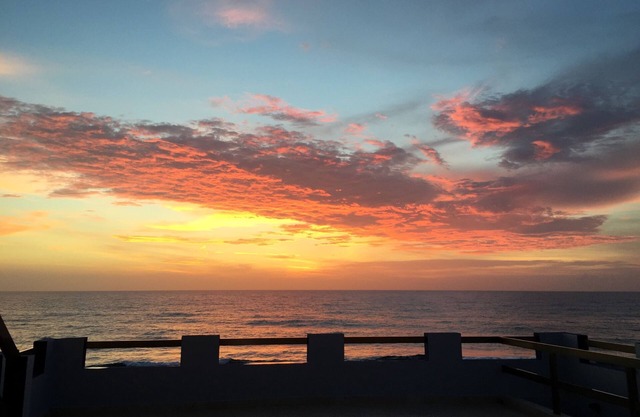 Luxury Oceanfront Downtown Apartment w/Pool Walk to North Beach in Isla Mujeres