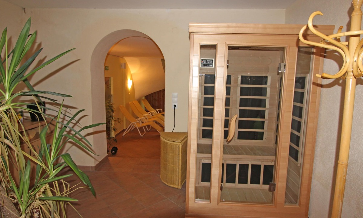 Huben Apartment | Apartment in Langenfeld With Sauna