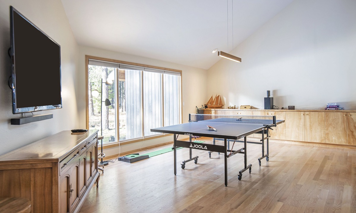 Black Butte Ranch House | GH091A | Views of Big Meadow 5th fairway. Spacious home with a game room!