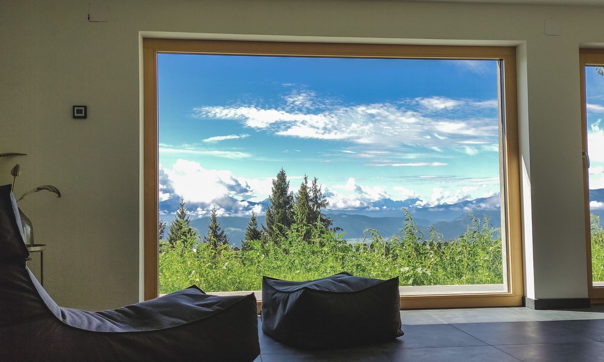 Sankt Urban House | Sonniges Berghaus, ruhige Lage, phantastischer Weitblick by Interhome