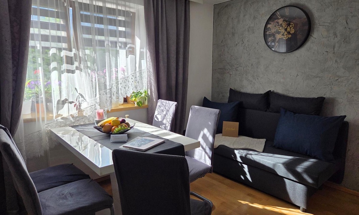 Sautens Apartment | Apartment 'Haus Jassy' with Mountain View, Private Garden and Wi-Fi
