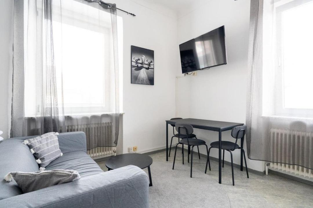 Leoben Apartment | Stylish Apartment at Main Square - 35 m2 - Quiet