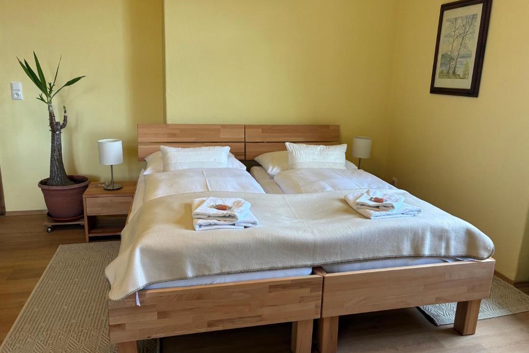 Knittelfeld Bed & Breakfast | Zeilinger Villa
