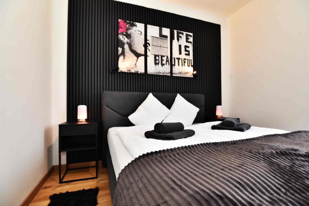 Graz Apartment | r204 by flataid rooms and apartments near LKH Graz 24-7 check In