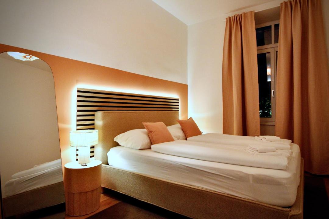 Josefstadt Apartment | Stylish Home in Viennas Central 9th District