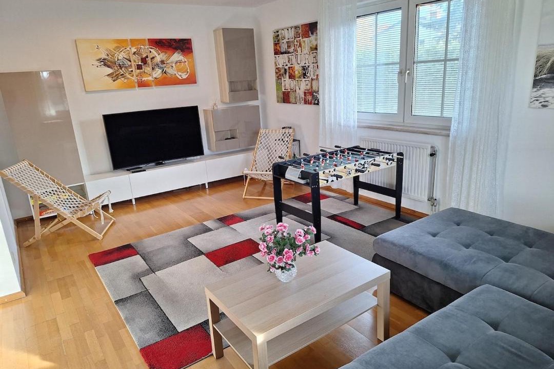 Haslau-Maria Ellend House | House with garden close to Vienna & Airport