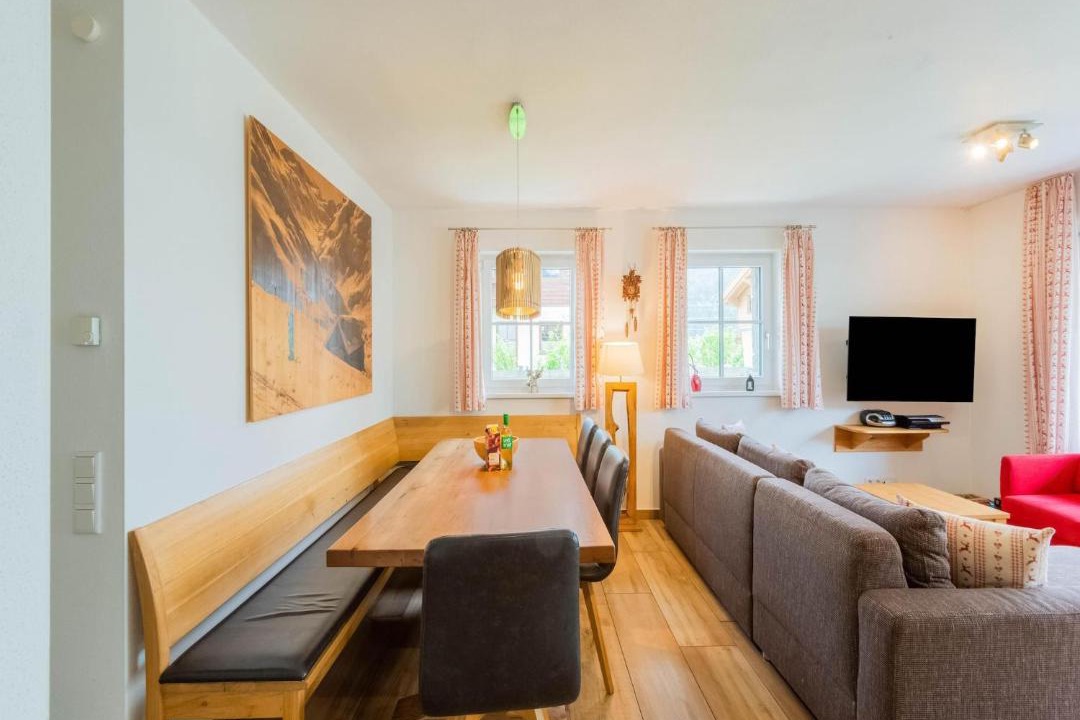 Lengdorf House | Chalet in Niedernsill near Ski Slopes