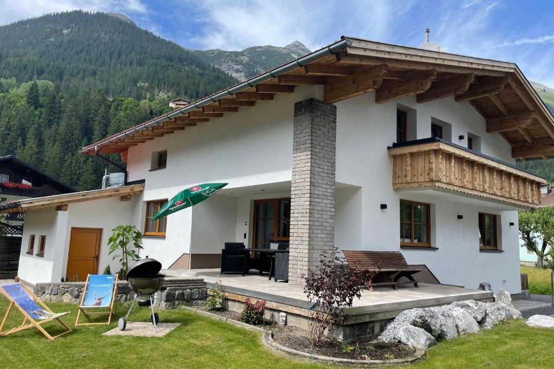 Steeg Ski Chalet | Buck Chalet