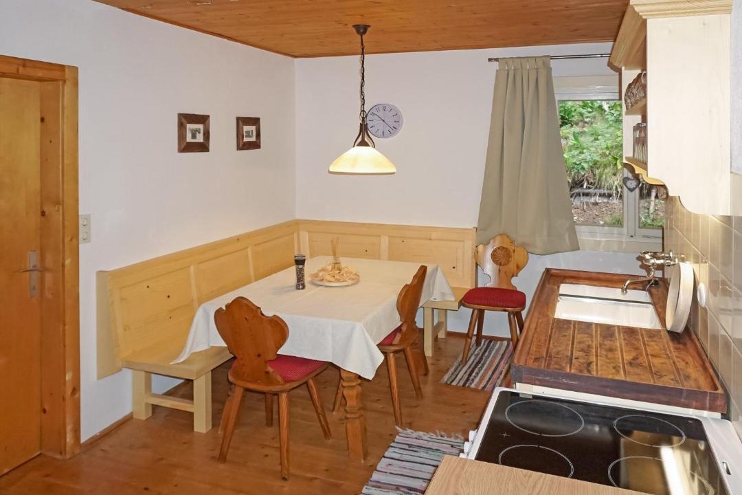 Flirsch Ski Chalet | Chalet Lieblingsplatz by Interhome