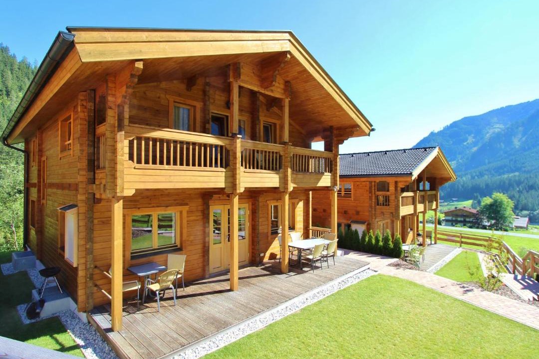 Krimml Ski Chalet | Modern Chalet with Jacuzzi in Krimml